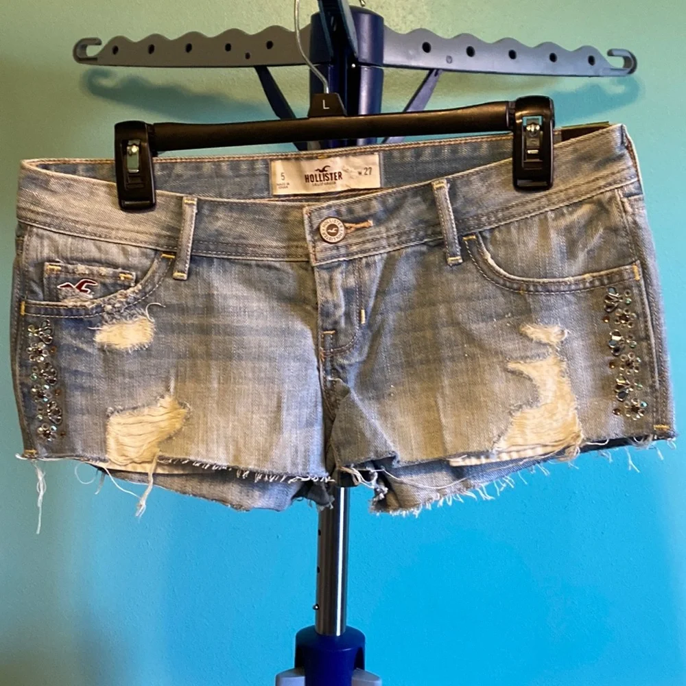 NWT Hollister Juniors Vintage Classic Hollister Size 5/W27 Jean Shorts - Picture 1 of 8